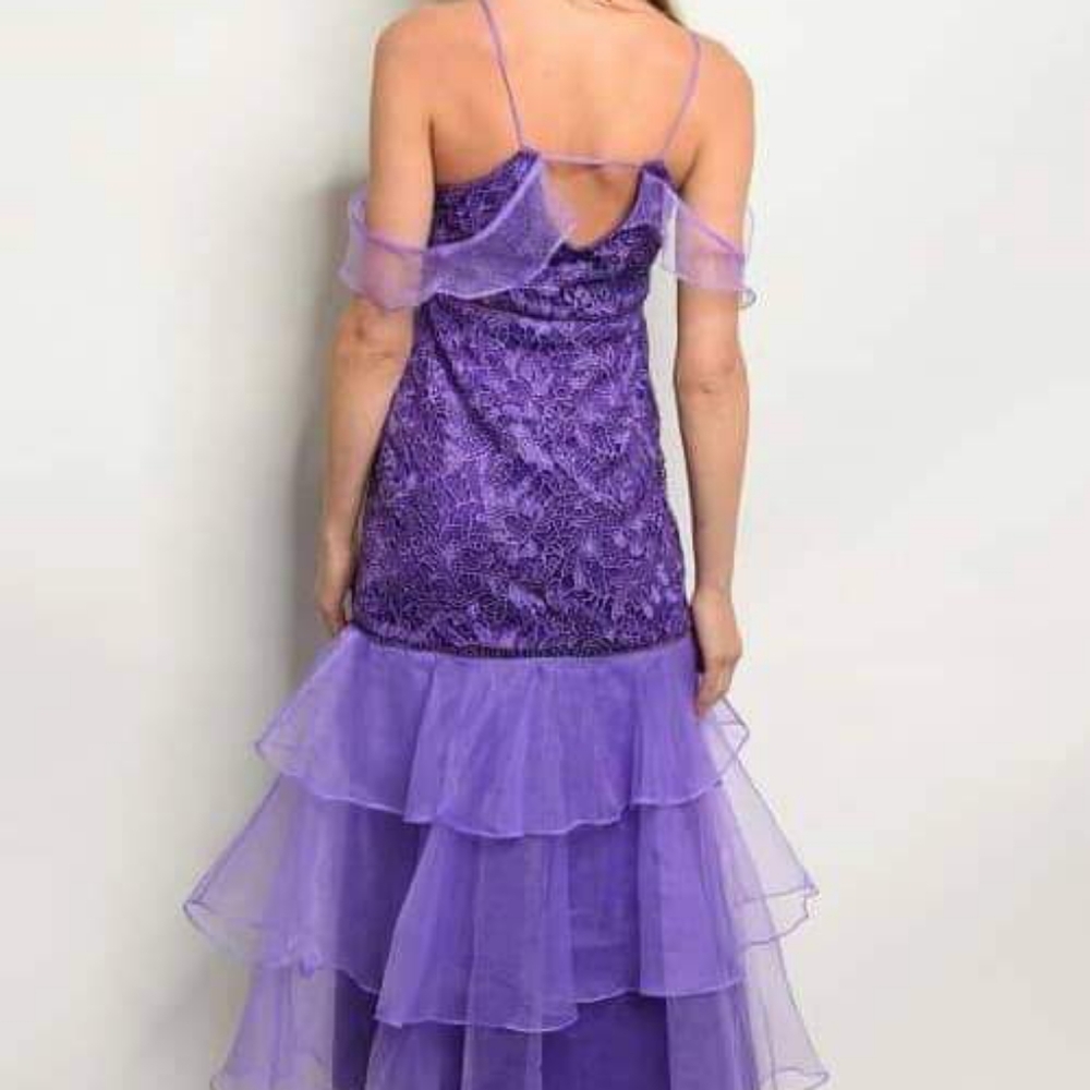 Dress - Picture 2 of 2